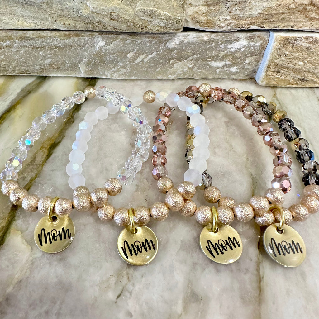 Dainty Mom single