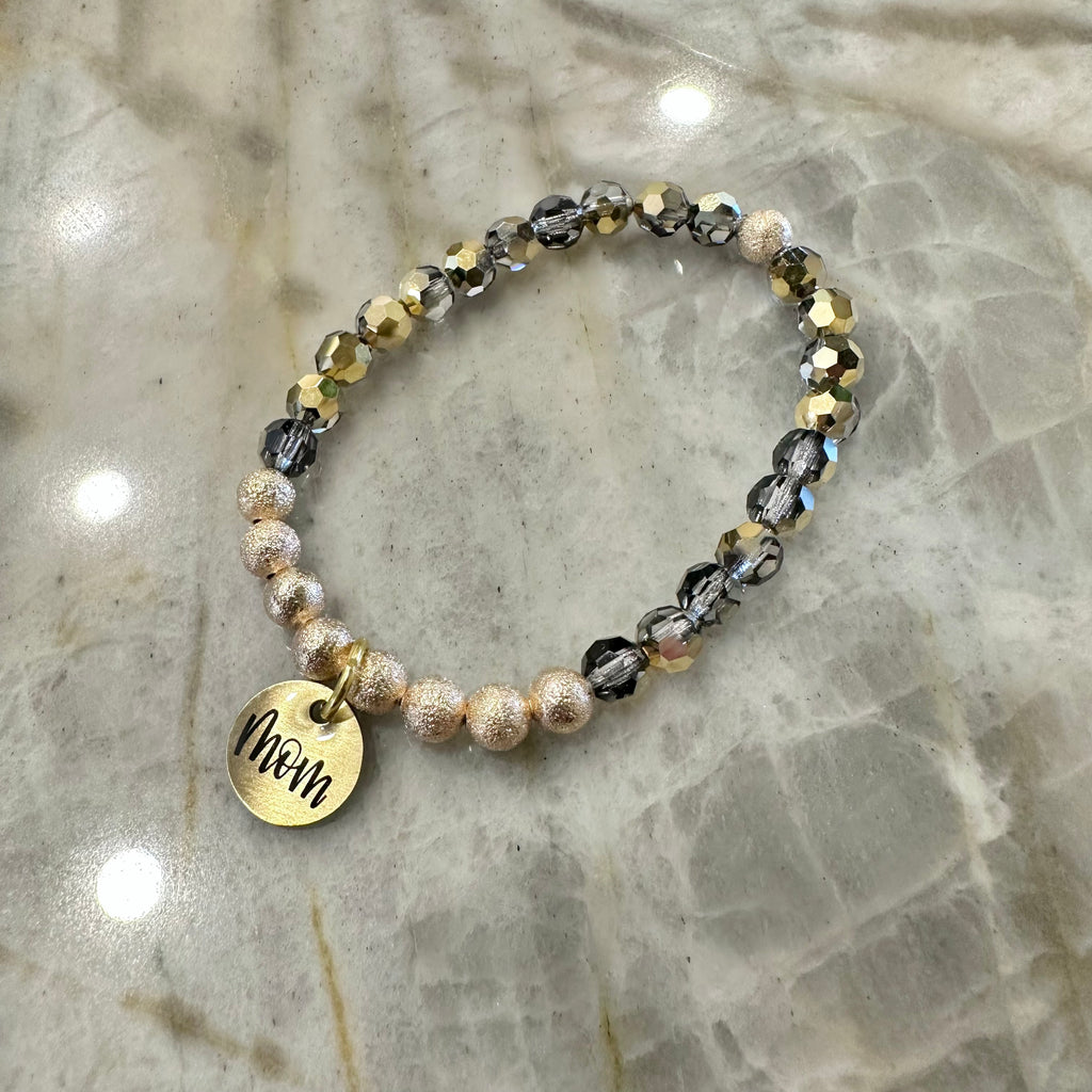 Dainty Mom single