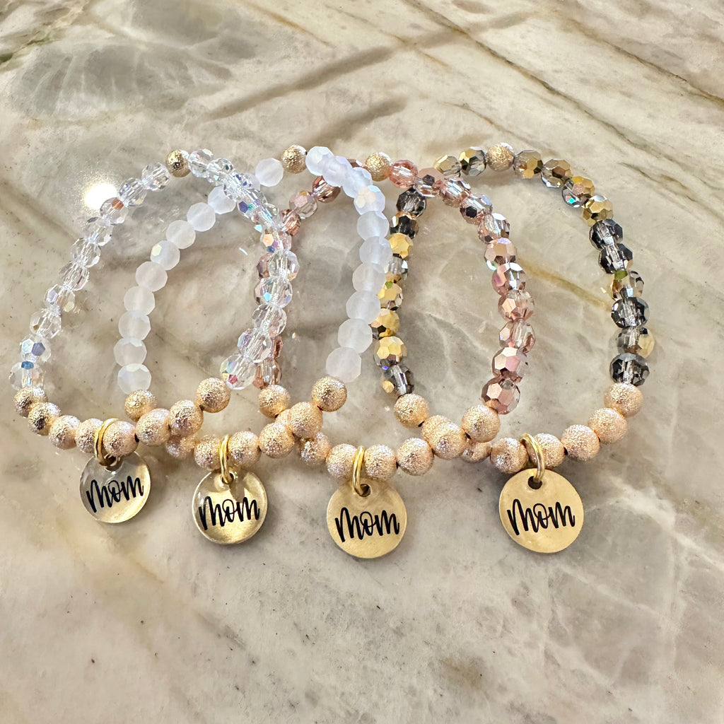 Dainty Mom single